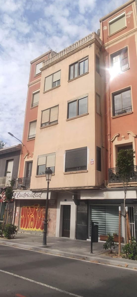 Komercyjne na sprzedaż w Miasto Alicante / Alacant - 110 000 € (Ref: 8570676)