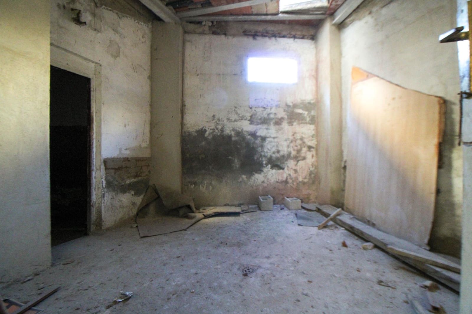 Komercyjne na sprzedaż w Miasto Alicante / Alacant - 110 000 € (Ref: 8570676)