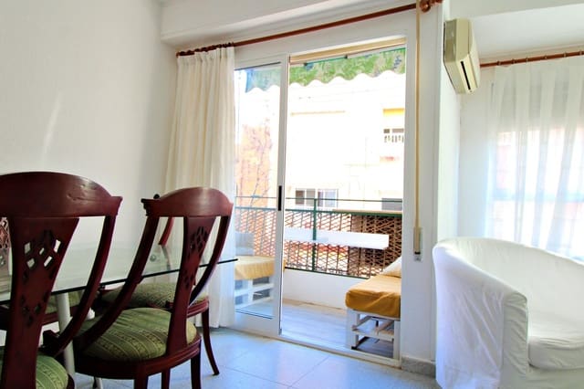 3 quarto Apartamento para arrendar em Carolinas Bajas, Alicante cidade - 900 € (Ref: 8789539)