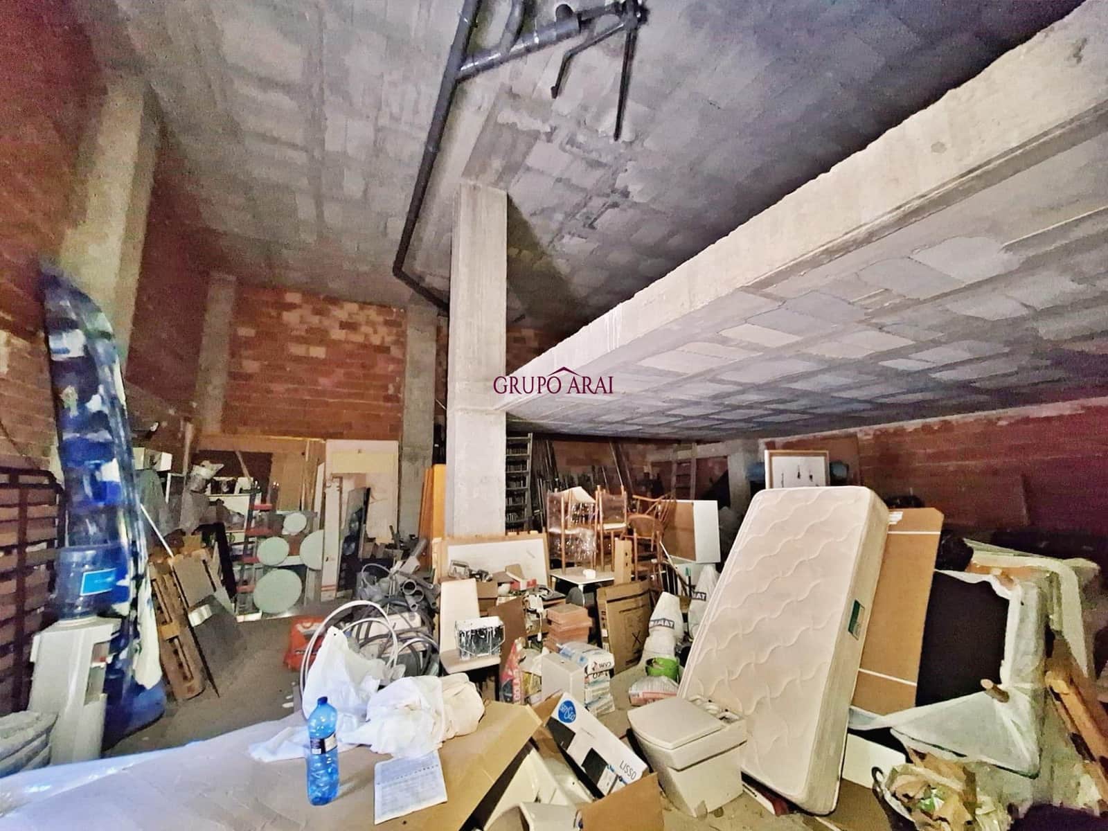 Commercial for sale in Alicante / Alacant city - € 115,000 (Ref: 8827577)