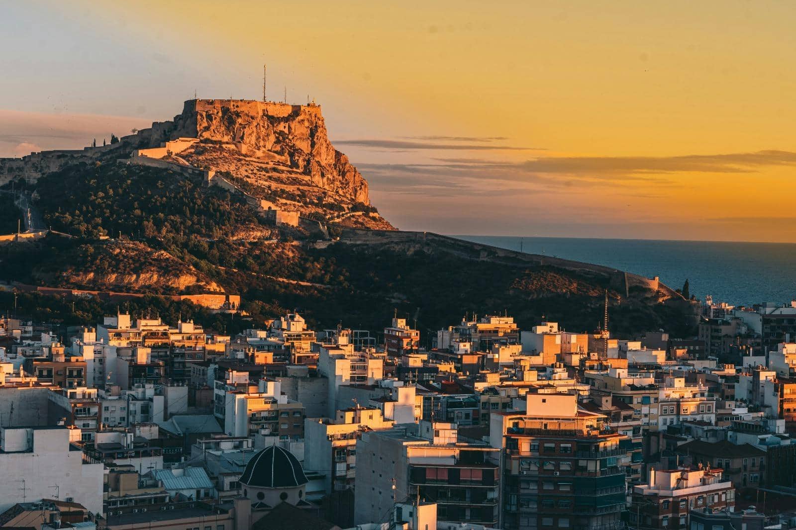 Kontor til salg i Alicante by - € 339.000 (Ref: 8885994)