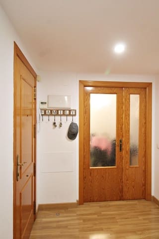 4 soveværelse Lejlighed til salg i Paus - Poligono San Blas, Alicante by med swimmingpool garage - € 305.000 (Ref: 8913185)