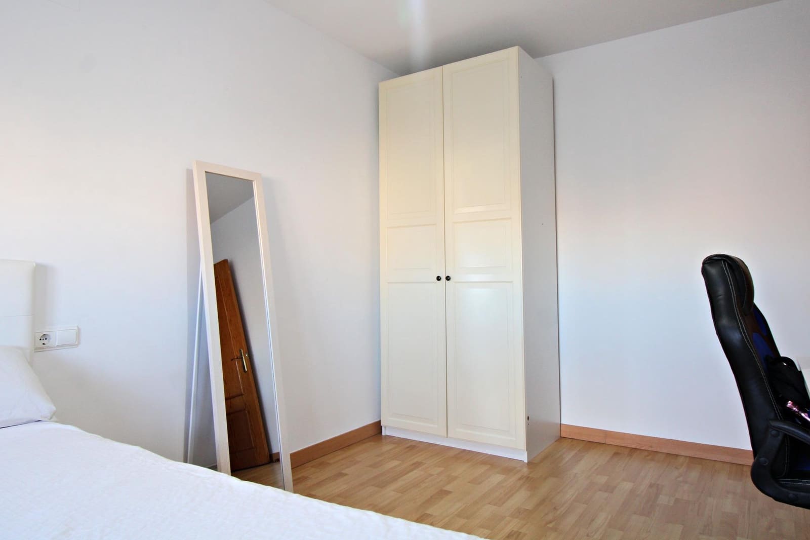 4 soveværelse Lejlighed til salg i Alicante by med swimmingpool garage - € 305.000 (Ref: 8913185)