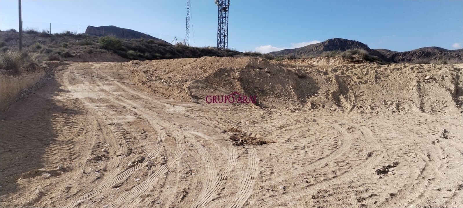 Grunde uden byggetilladelser til salg i La Alcoraya - € 27.500 (Ref: 8986184)