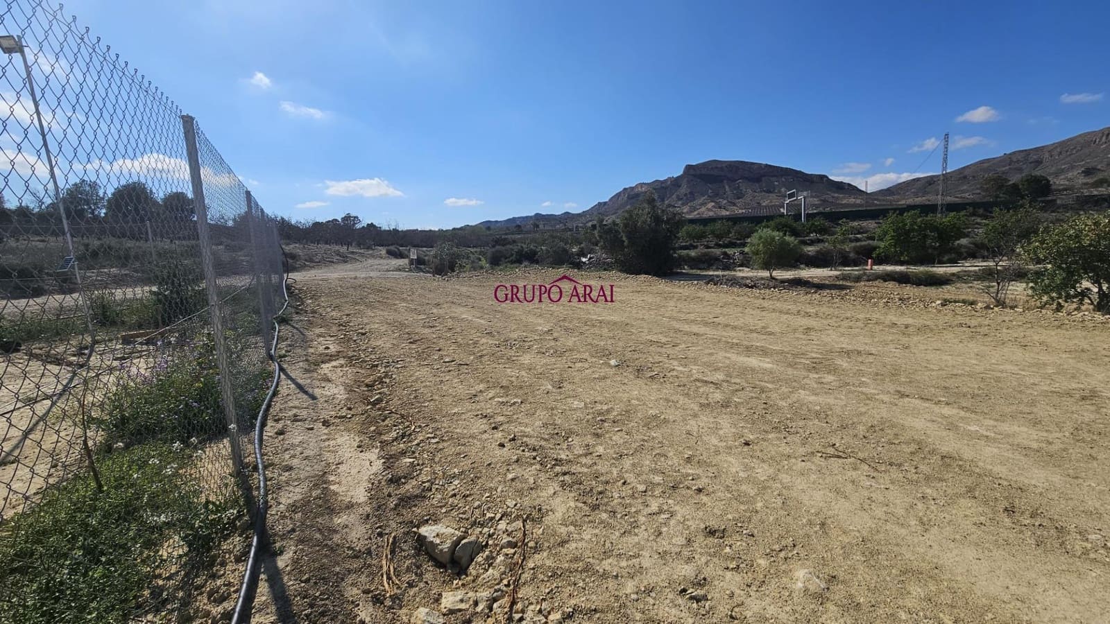 Grunde uden byggetilladelser til salg i La Alcoraya - € 27.500 (Ref: 8986184)