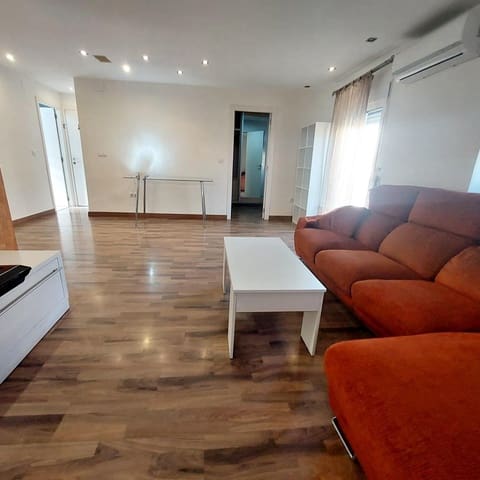 1 soveværelse Lejlighed til leje i Ciudad de Asís, Alicante by - € 850 (Ref: 8988664)