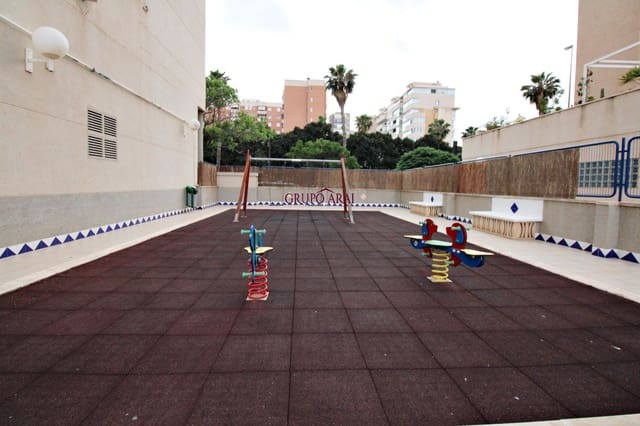 2 quarto Apartamento para venda em Albufereta, Alicante cidade com piscina - 315 000 € (Ref: 9001229)