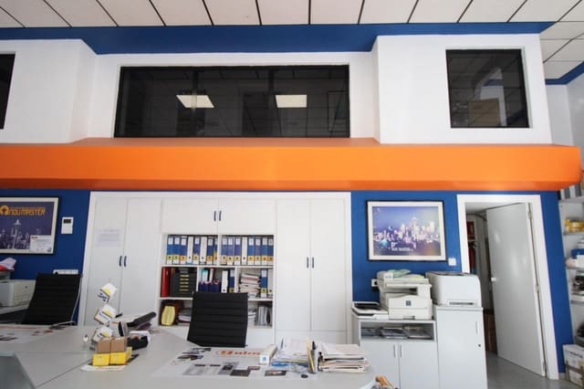 3 soverom Kommersiell til salgs i Babel, Alicante by - € 155 000 (Ref: 9034724)