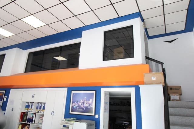 3 soverom Kommersiell til salgs i Babel, Alicante by - € 155 000 (Ref: 9034724)