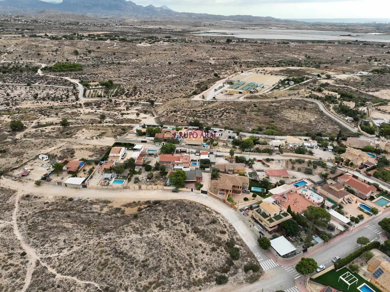 Building Plot for sale in San Vicente / Sant Vicent del Raspeig - € 145,000 (Ref: 9099255)