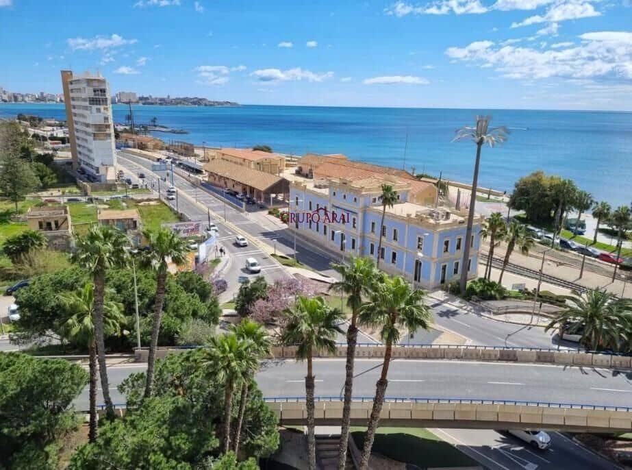 2 makuuhuone Kattohuoneisto myytävänä paikassa Alicante kaupunki - 680 000 € (Ref: 9171597)