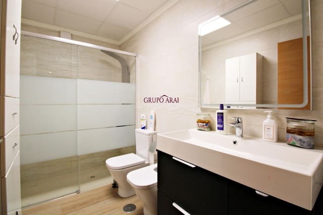 5 soveværelse Villa til salg i Cañada del Fenollar, Alicante by med swimmingpool - € 530.000 (Ref: 9206641)