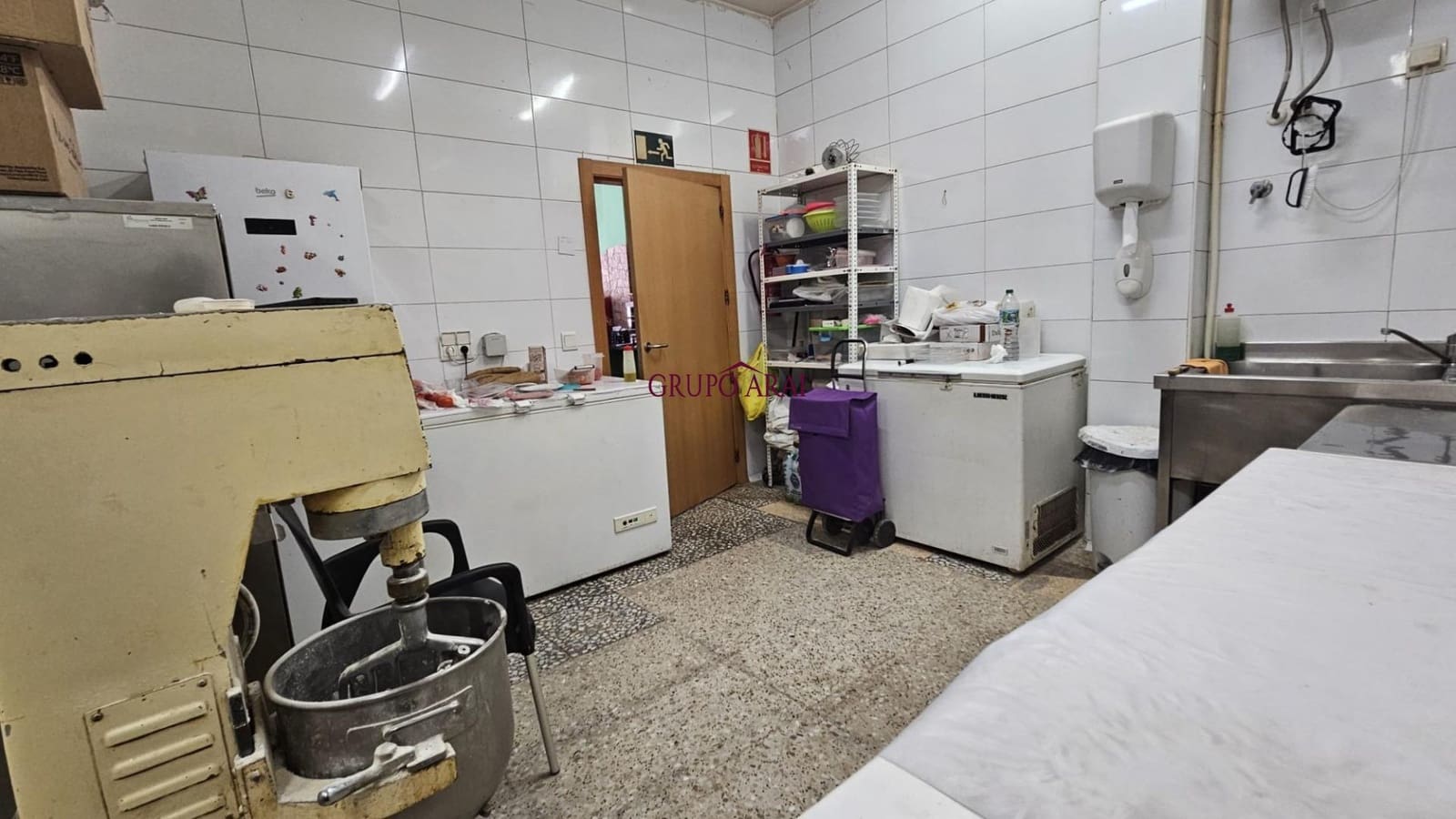 Komercyjne do wynajęcia w Miasto Alicante / Alacant - 1 600 € (Ref: 9206642)