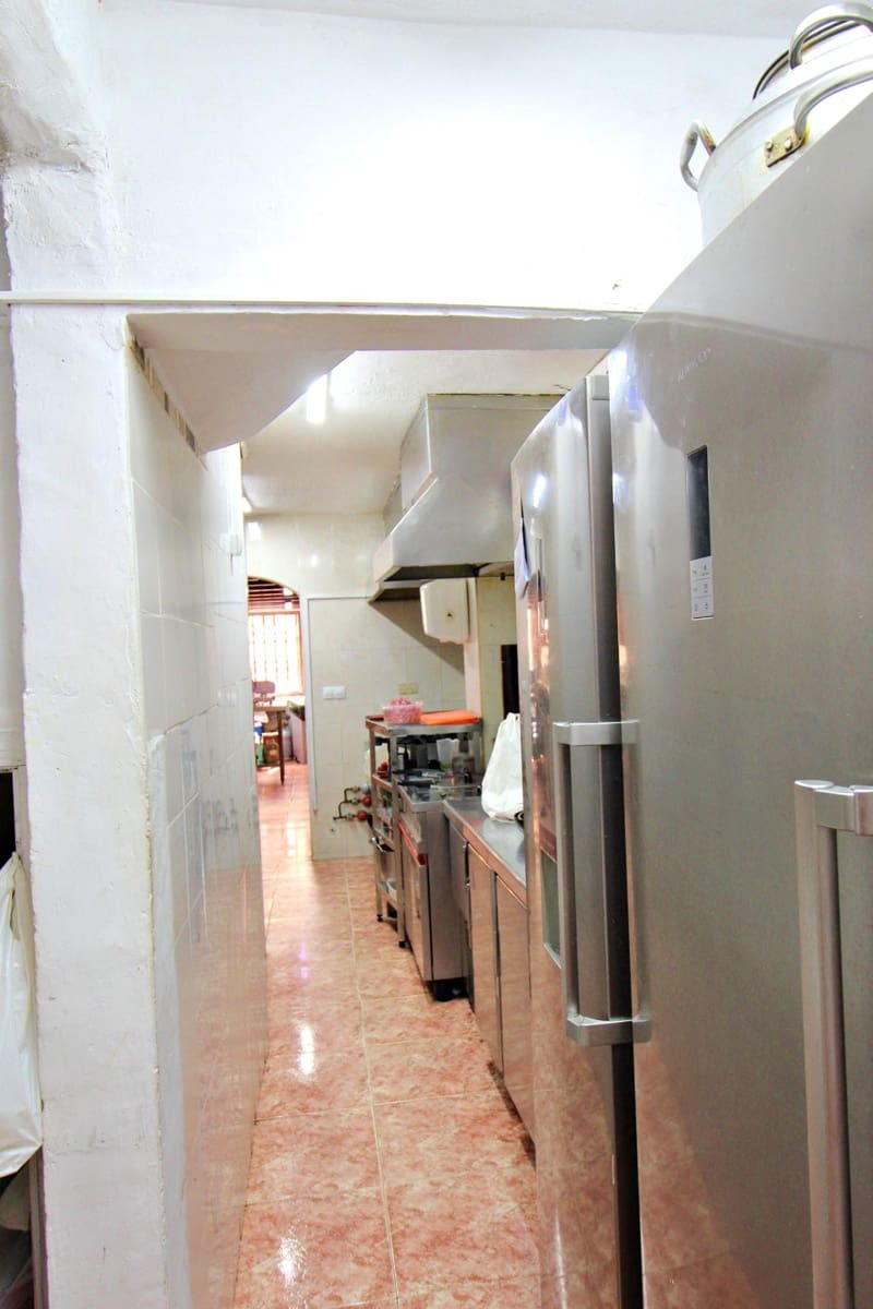 Erhverv til leje i Alicante by - € 990 (Ref: 9297048)