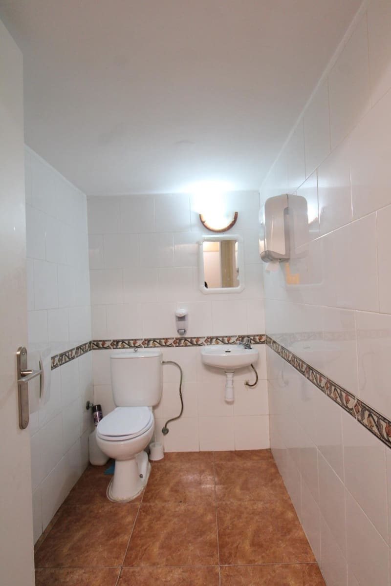 Erhverv til leje i Alicante by - € 990 (Ref: 9297048)