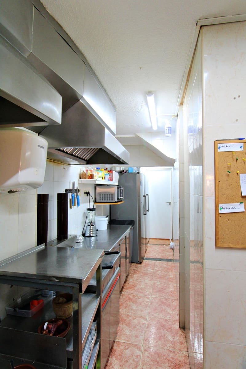 Erhverv til leje i Alicante by - € 990 (Ref: 9297048)