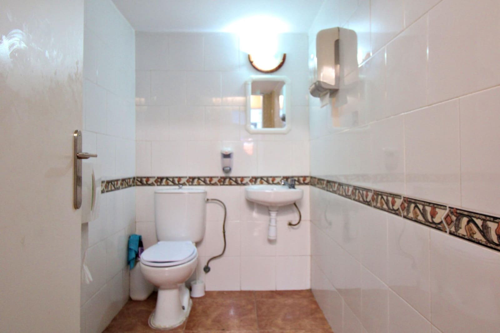 Erhverv til leje i Alicante by - € 990 (Ref: 9297048)