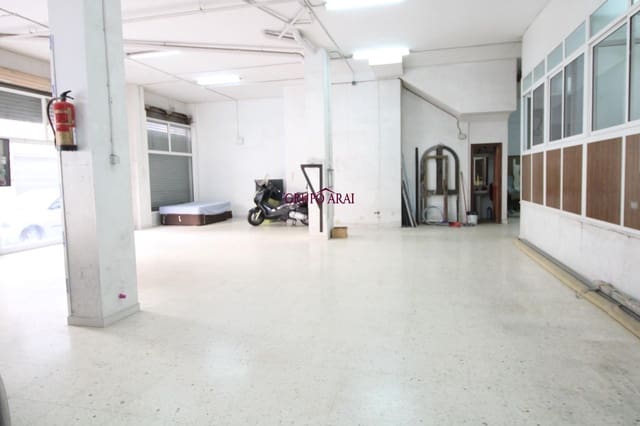 Commercial for sale in San Blas, Alicante / Alacant city - € 190,000 (Ref: 9349392)