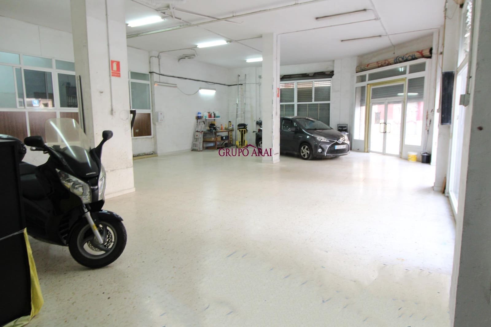 Gewerbe zu verkaufen in Alicante / Alacant Stadt - 190.000 € (Ref: 9349392)