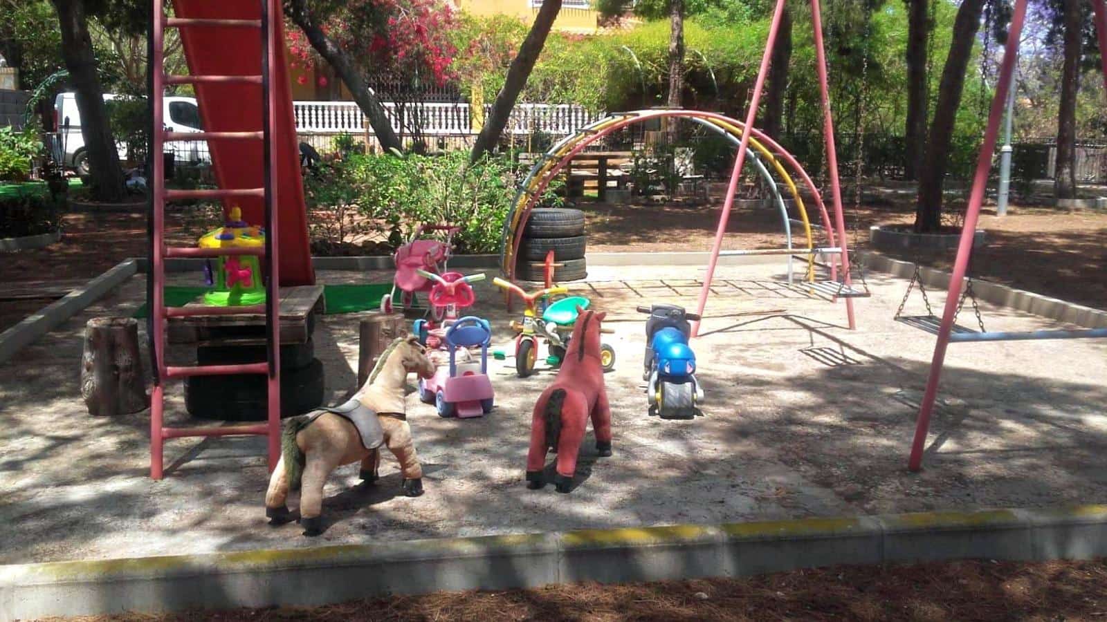 6 chambre Villa/Maison à vendre à San Vicente / Sant Vicent del Raspeig avec piscine garage - 690 000 € (Ref: 9386147)