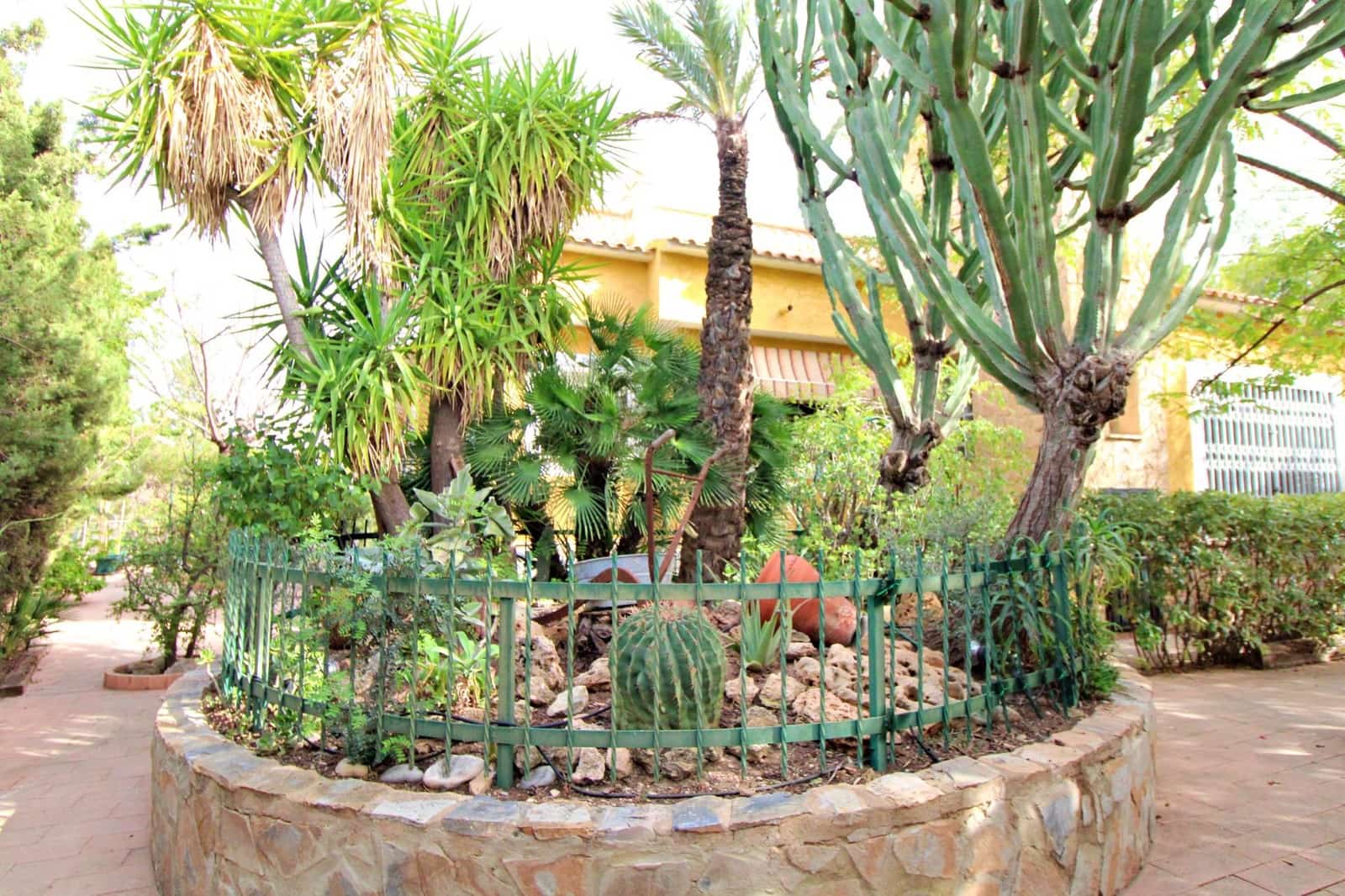 6 chambre Villa/Maison à vendre à San Vicente / Sant Vicent del Raspeig avec piscine garage - 690 000 € (Ref: 9386147)