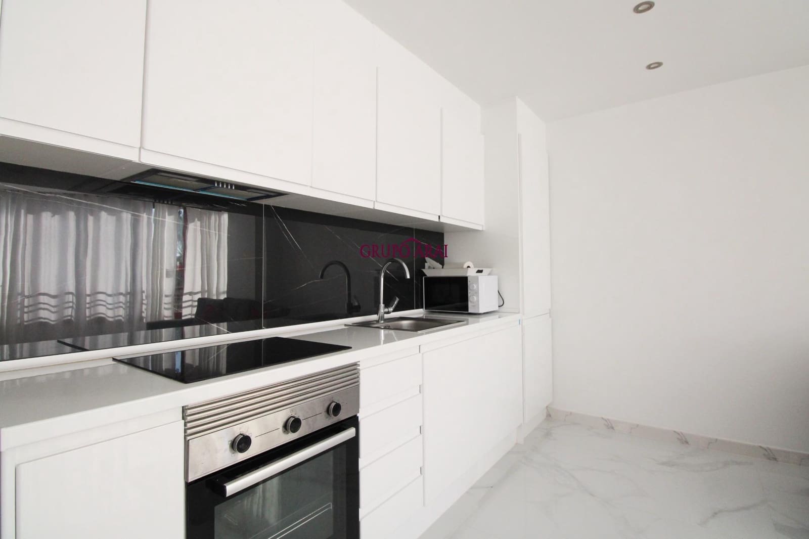 3 bedroom Flat for sale in Playa de San Juan with pool - € 595,000 (Ref: 9396196)