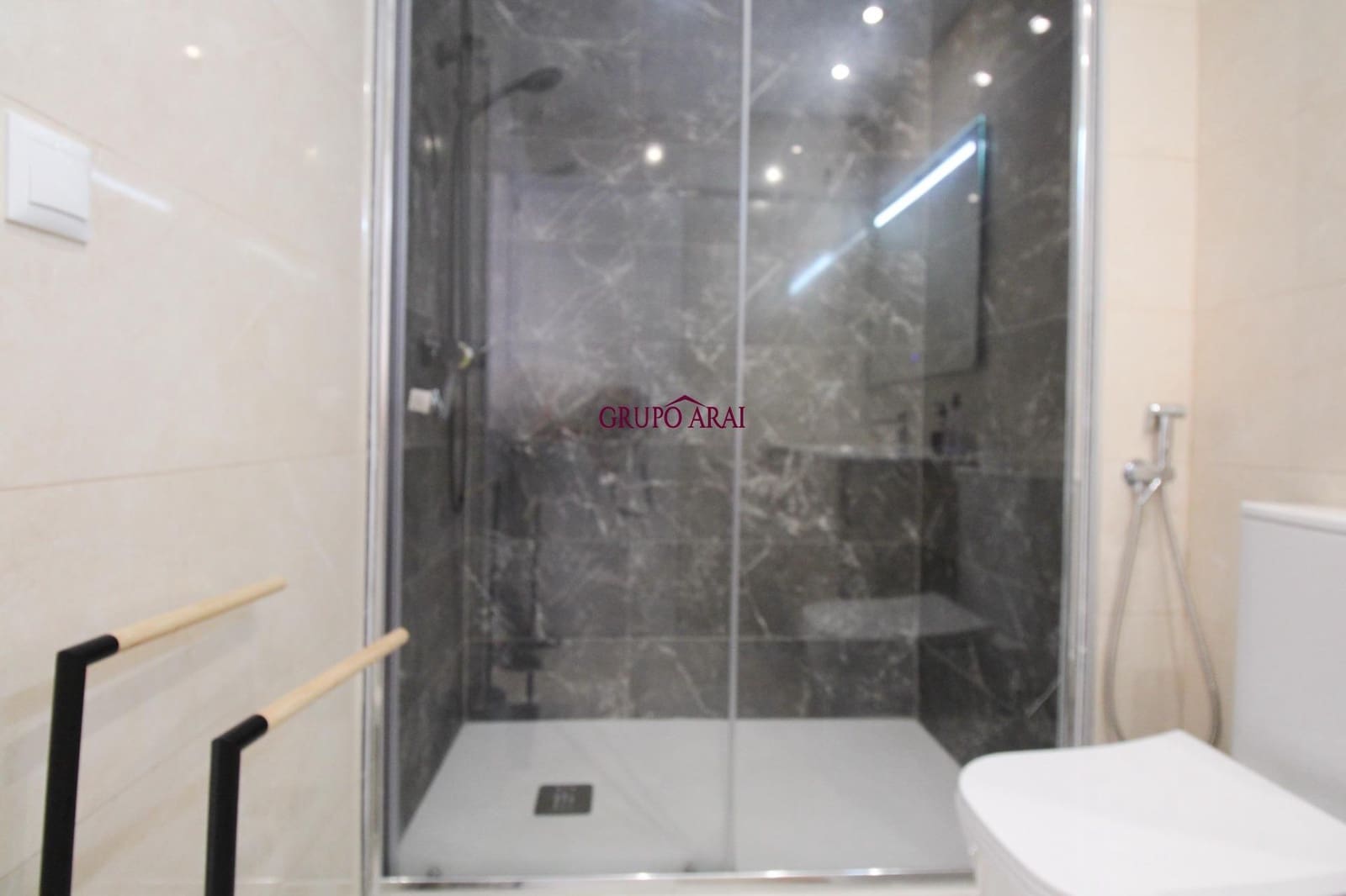 3 bedroom Flat for sale in Playa de San Juan with pool - € 595,000 (Ref: 9396196)