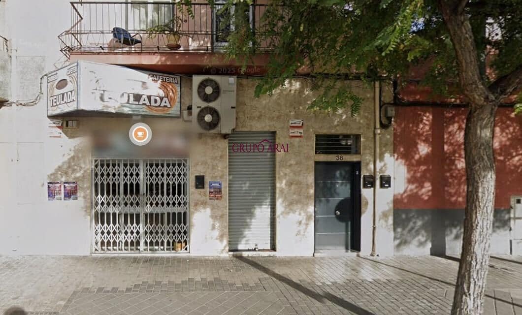 Bedrift til leie i Alicante by - € 950 (Ref: 9411178)