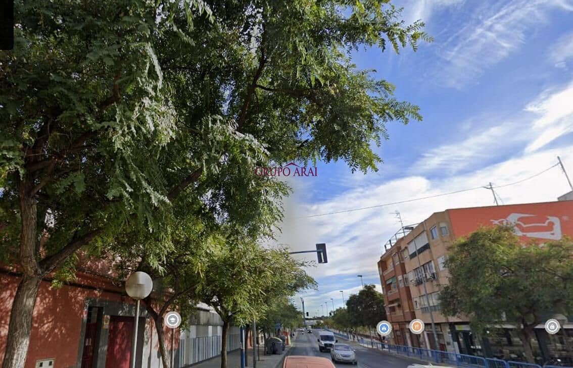 Bedrift til leie i Alicante by - € 950 (Ref: 9411178)