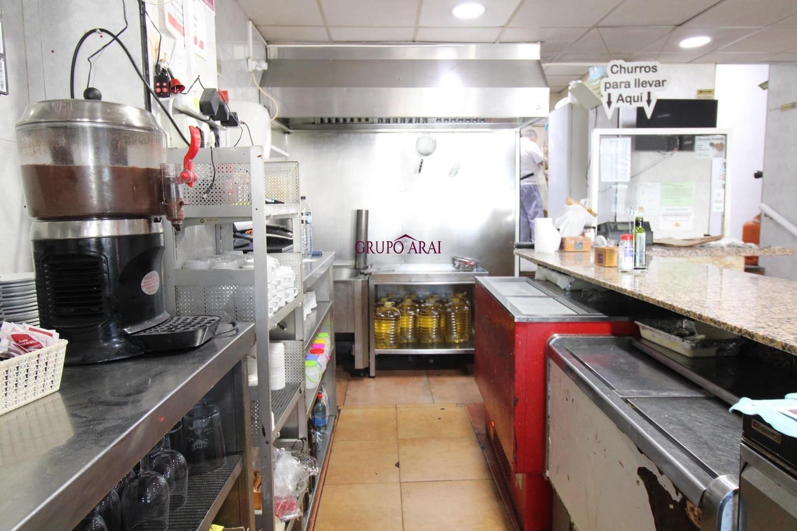 Bedrift til leie i Alicante by - € 950 (Ref: 9411178)