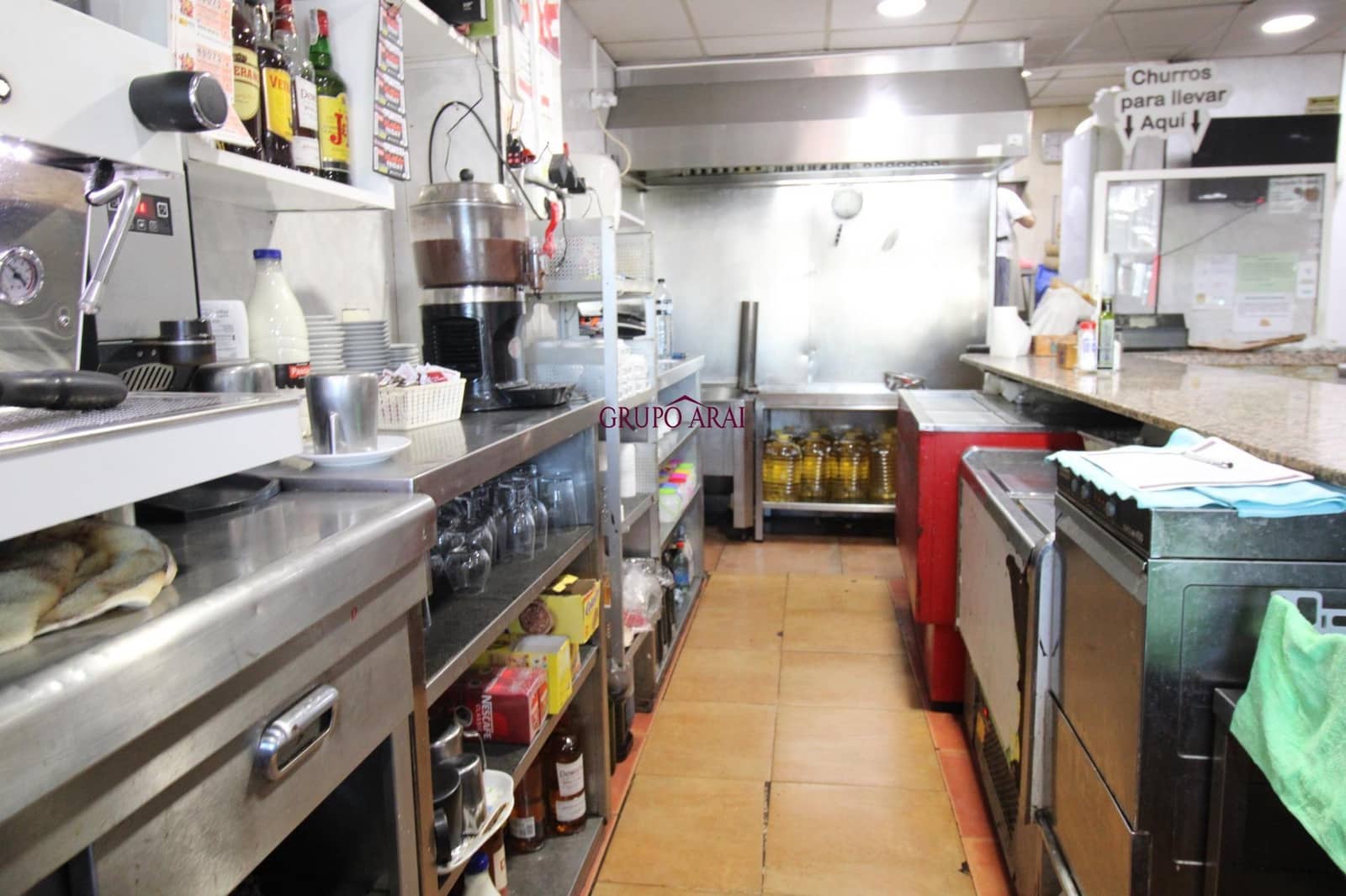 Bedrift til leie i Alicante by - € 950 (Ref: 9411178)