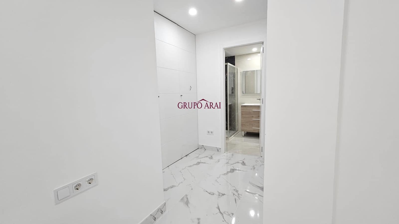 3 sypialnia Apartament na sprzedaż w Torrevieja z garażem - 220 000 € (Ref: 9411179)