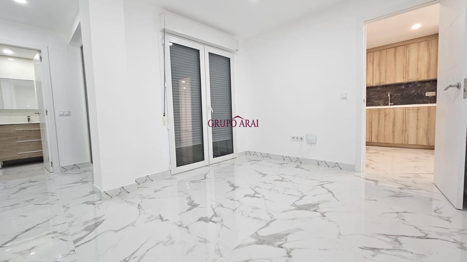 3 sypialnia Apartament na sprzedaż w Torrevieja z garażem - 220 000 € (Ref: 9411179)