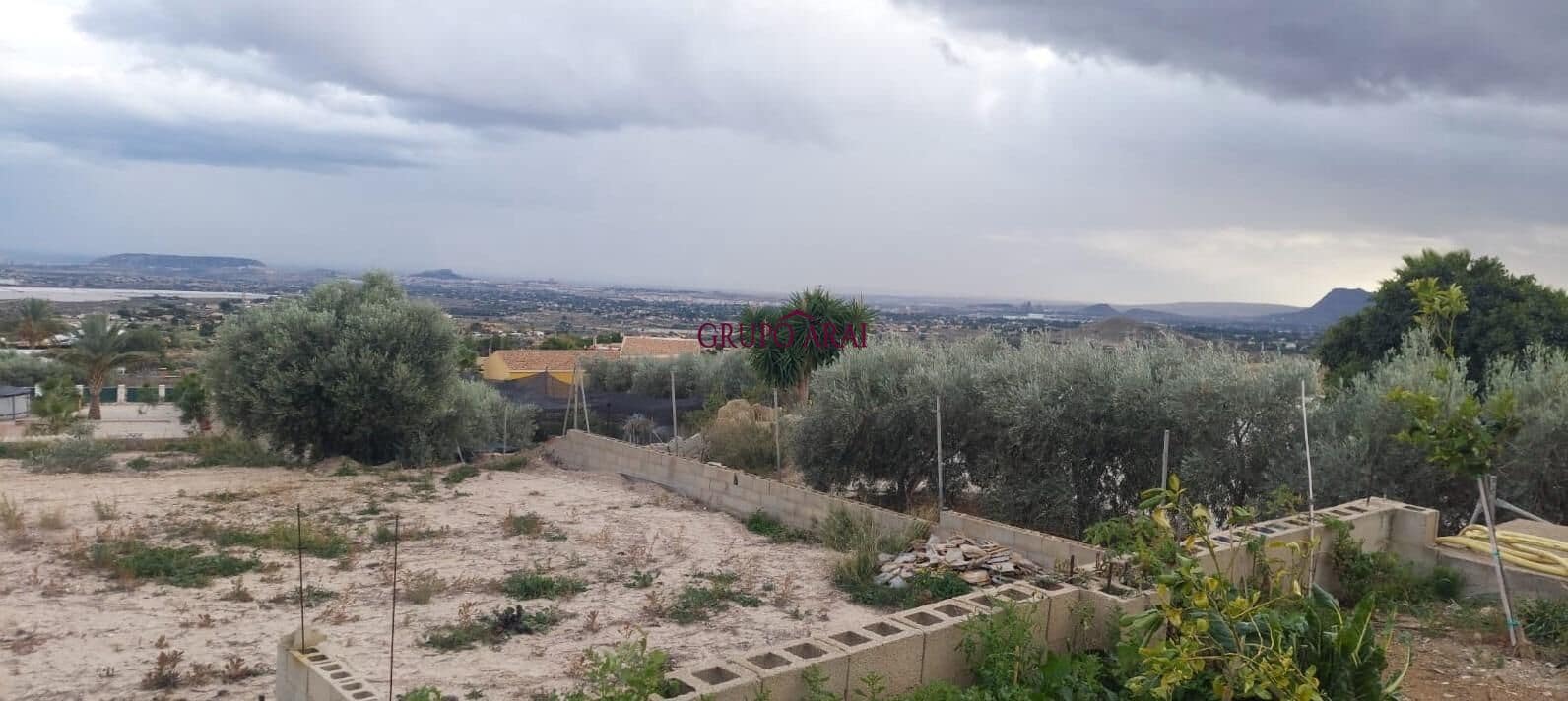 4 slaapkamer Finca/Landhuis te koop in Muchamiel / Mutxamel met zwembad garage - € 159.000 (Ref: 9446599)