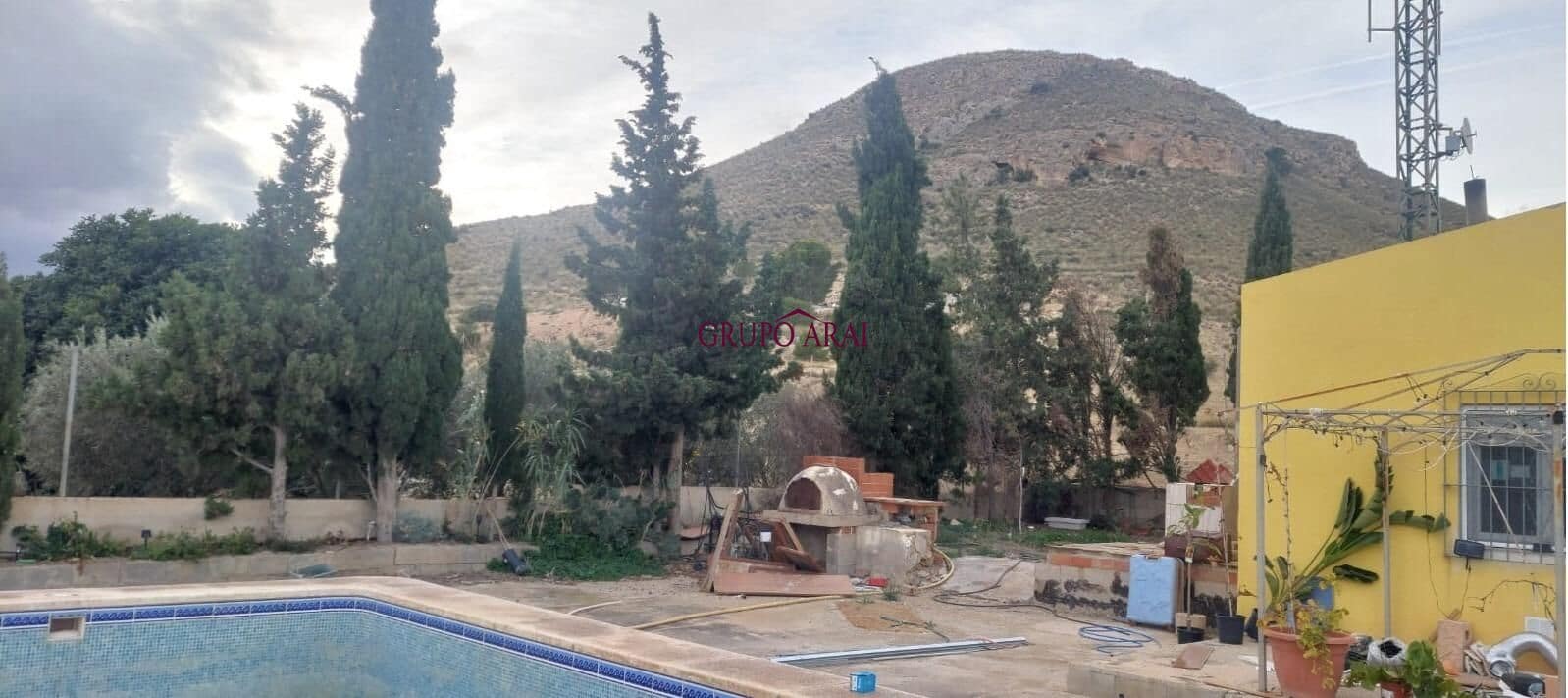 4 slaapkamer Finca/Landhuis te koop in Muchamiel / Mutxamel met zwembad garage - € 159.000 (Ref: 9446599)