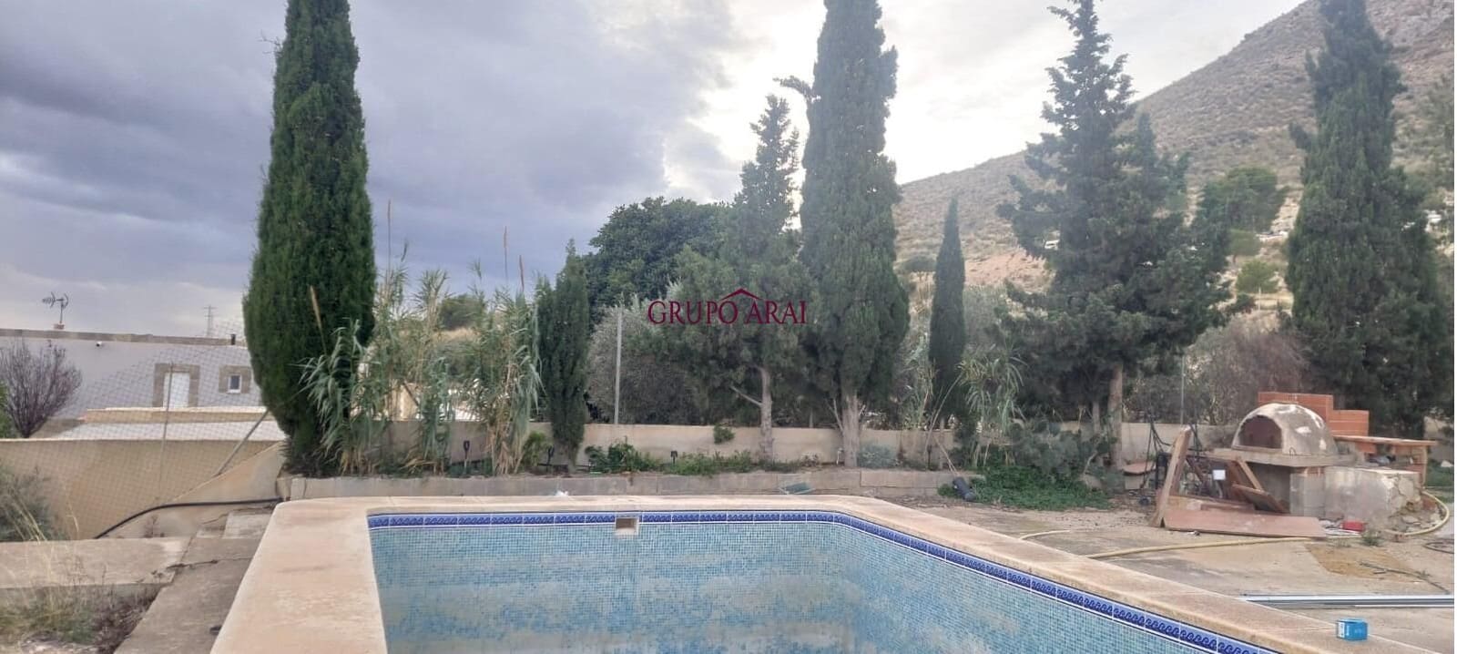 4 slaapkamer Finca/Landhuis te koop in Muchamiel / Mutxamel met zwembad garage - € 159.000 (Ref: 9446599)