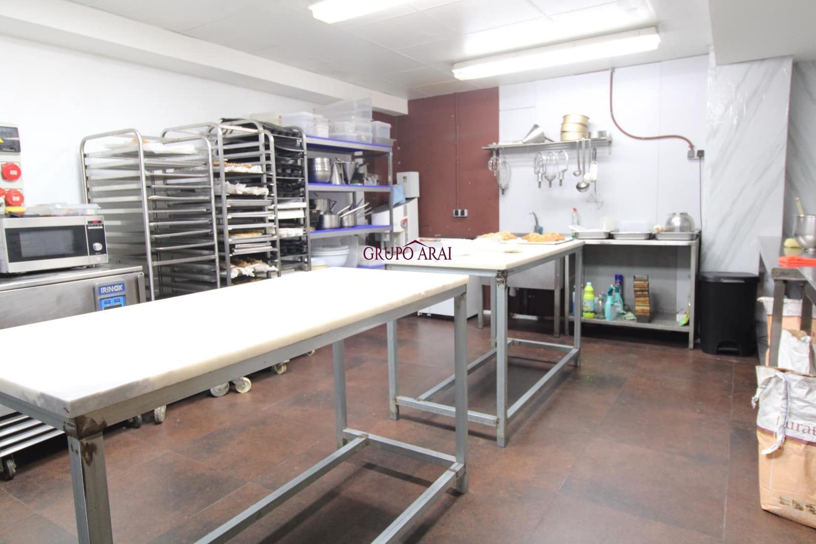 Företag att hyra i Alicante stad - 2 200 € (Ref: 9462506)