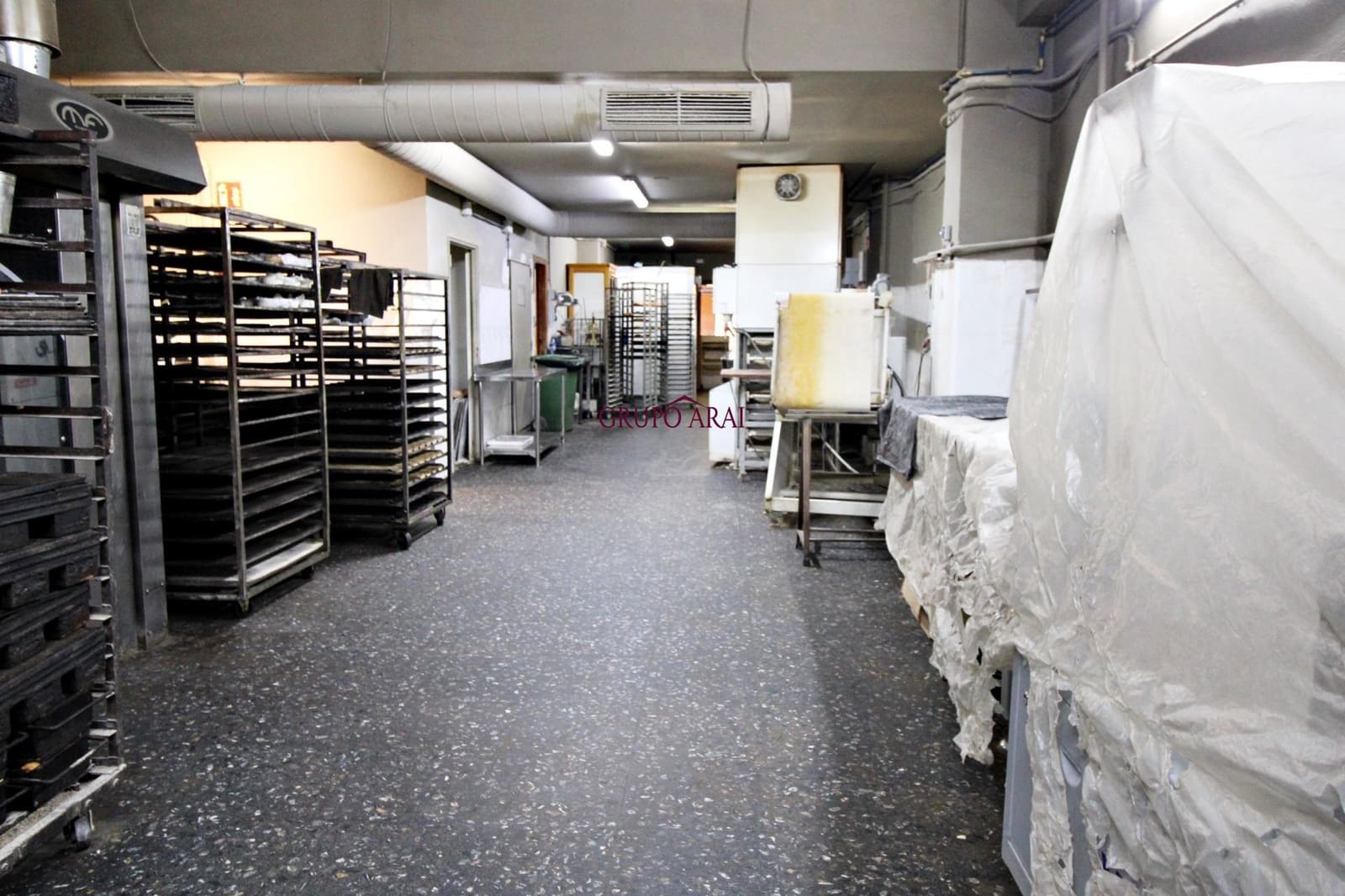 Företag att hyra i Alicante stad - 2 200 € (Ref: 9462506)