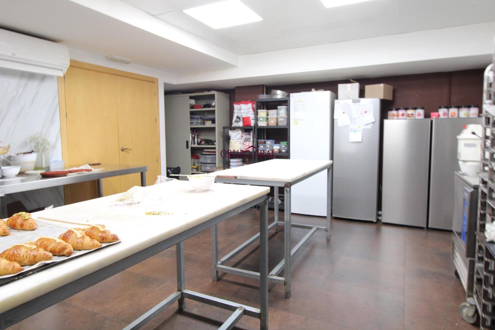 Företag att hyra i Alicante stad - 2 200 € (Ref: 9462506)