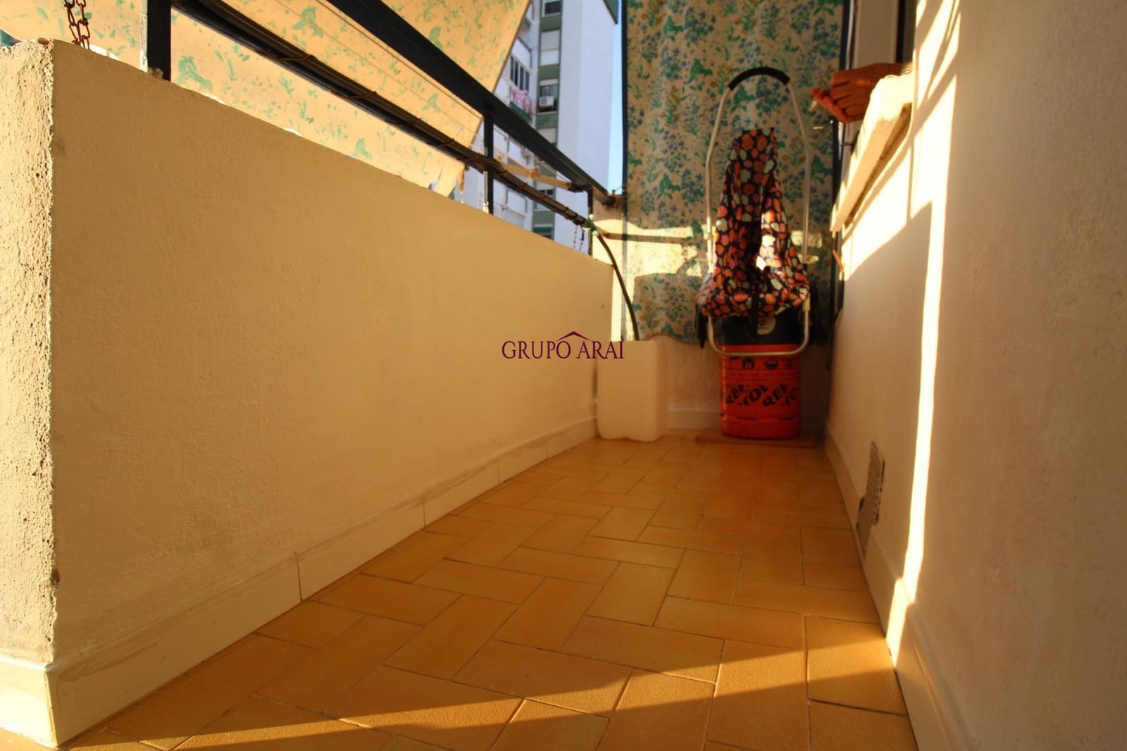 Piso de 3 habitaciones en Alicante / Alacant ciudad en venta - 125.000 € (Ref: 9470575)