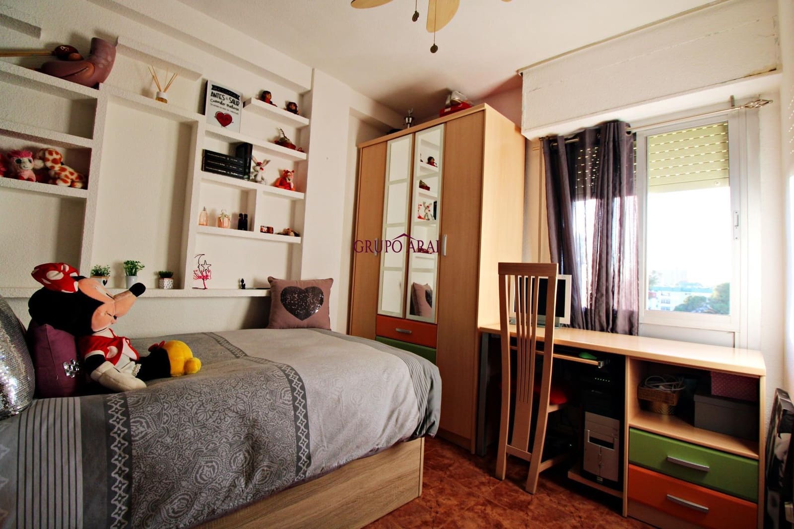 Piso de 3 habitaciones en Alicante / Alacant ciudad en venta - 125.000 € (Ref: 9470575)