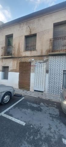 8 slaapkamer Appartement te koop in Monforte del Cid - € 70.000 (Ref: 9470577)