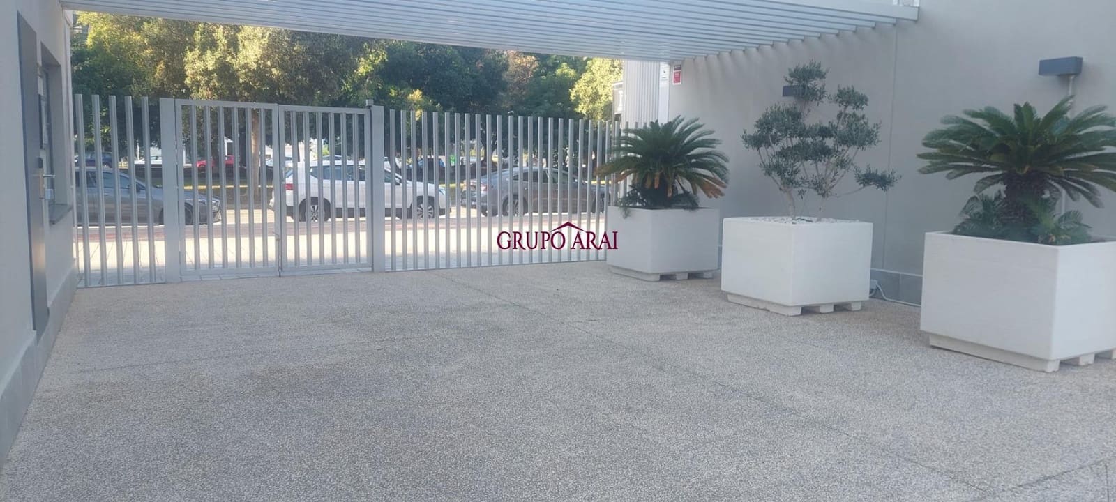 2 soverom Leilighet til salgs i Alicante by med svømmebasseng garasje - € 430 000 (Ref: 9474292)