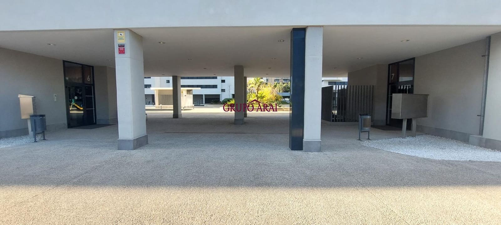 2 soverom Leilighet til salgs i Alicante by med svømmebasseng garasje - € 430 000 (Ref: 9474292)