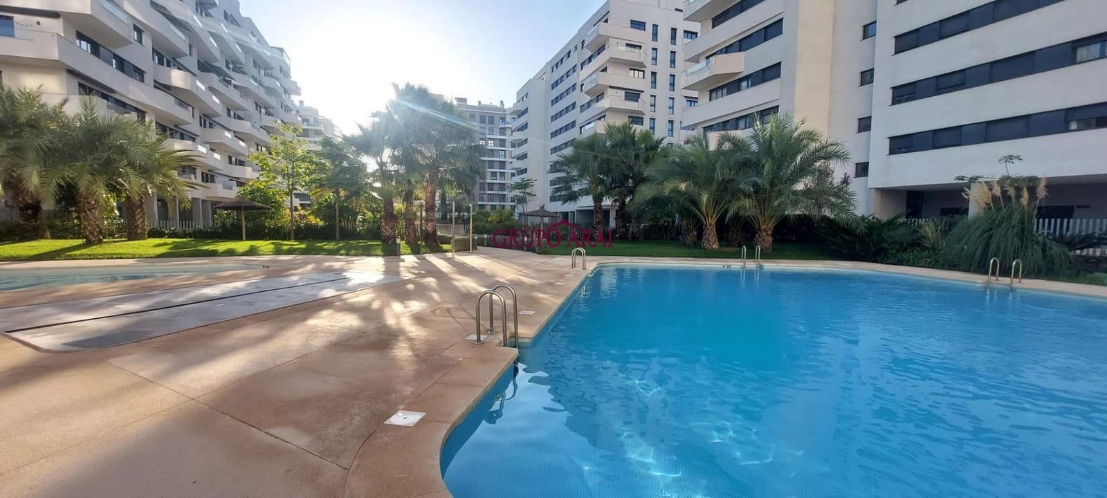 2 soverom Leilighet til salgs i Alicante by med svømmebasseng garasje - € 430 000 (Ref: 9474292)