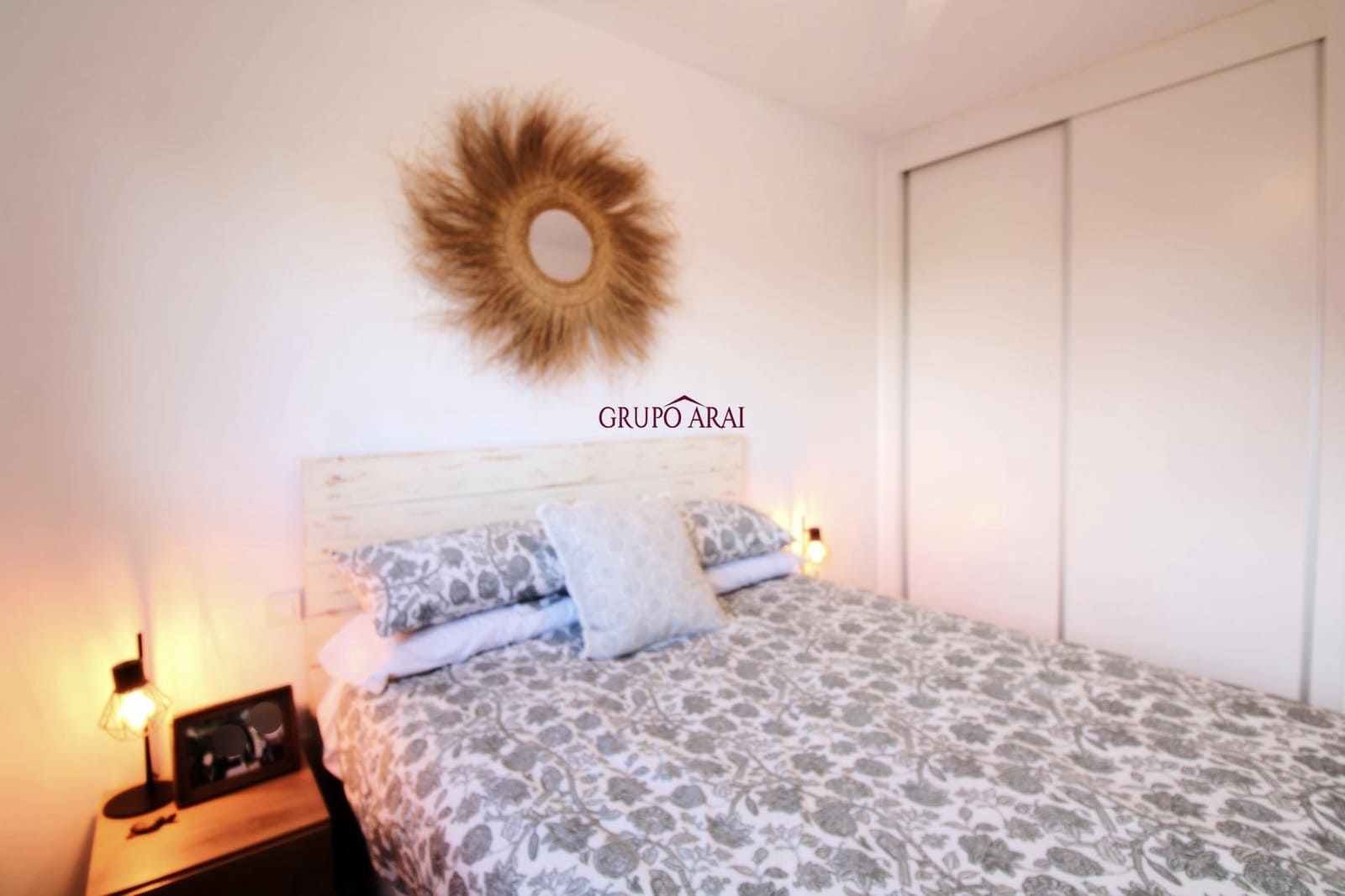 2 soverom Leilighet til salgs i Alicante by med svømmebasseng garasje - € 430 000 (Ref: 9474292)