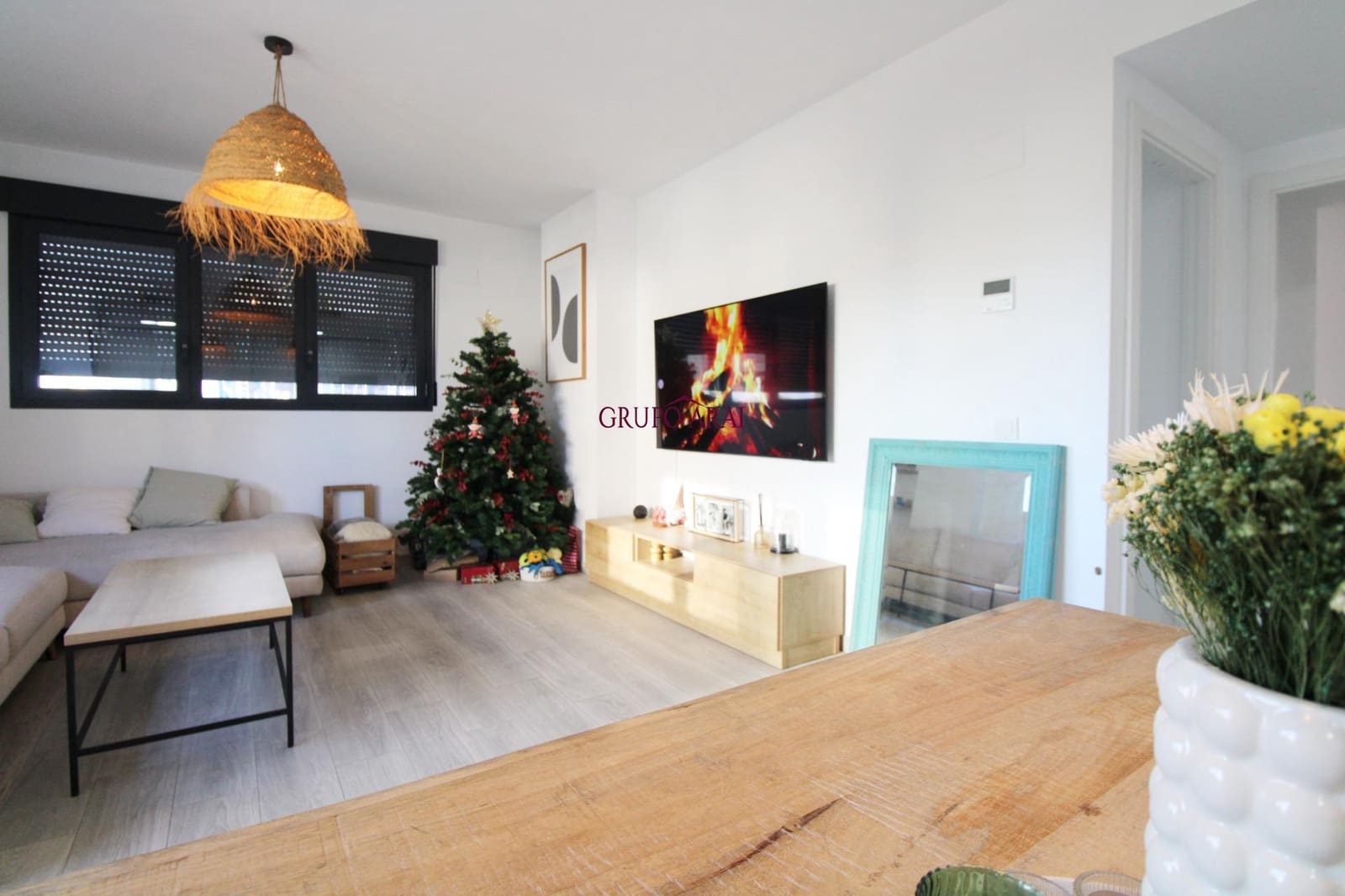 2 soverom Leilighet til salgs i Alicante by med svømmebasseng garasje - € 430 000 (Ref: 9474292)