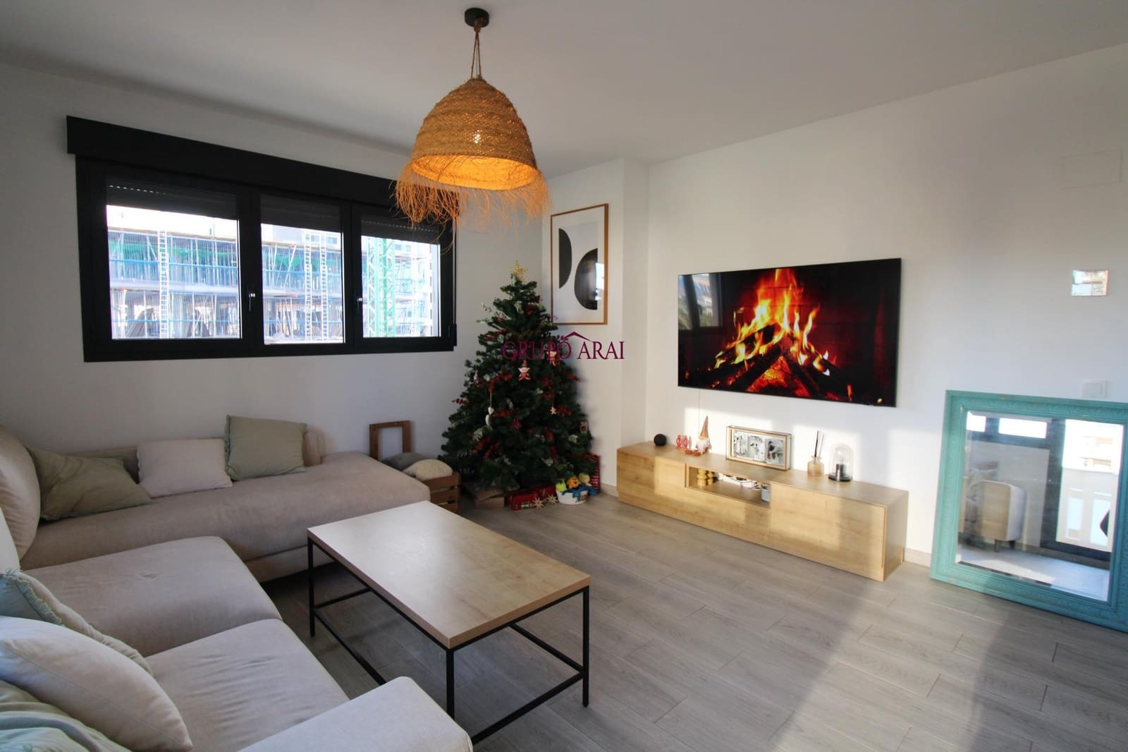 2 soverom Leilighet til salgs i Alicante by med svømmebasseng garasje - € 430 000 (Ref: 9474292)