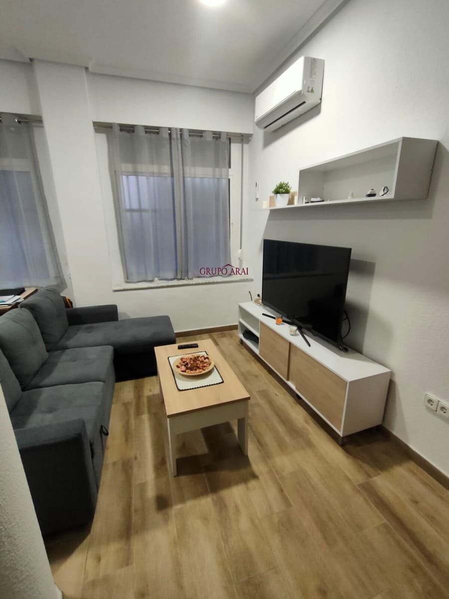 1 soveværelse Loft til salg i Alicante by - € 88.000 (Ref: 9497542)