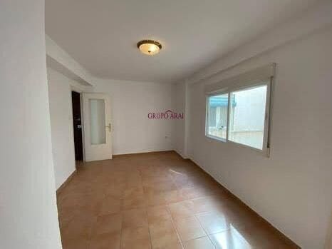 3 soveværelse Lejlighed til salg i Alicante by - € 132.900 (Ref: 9502582)